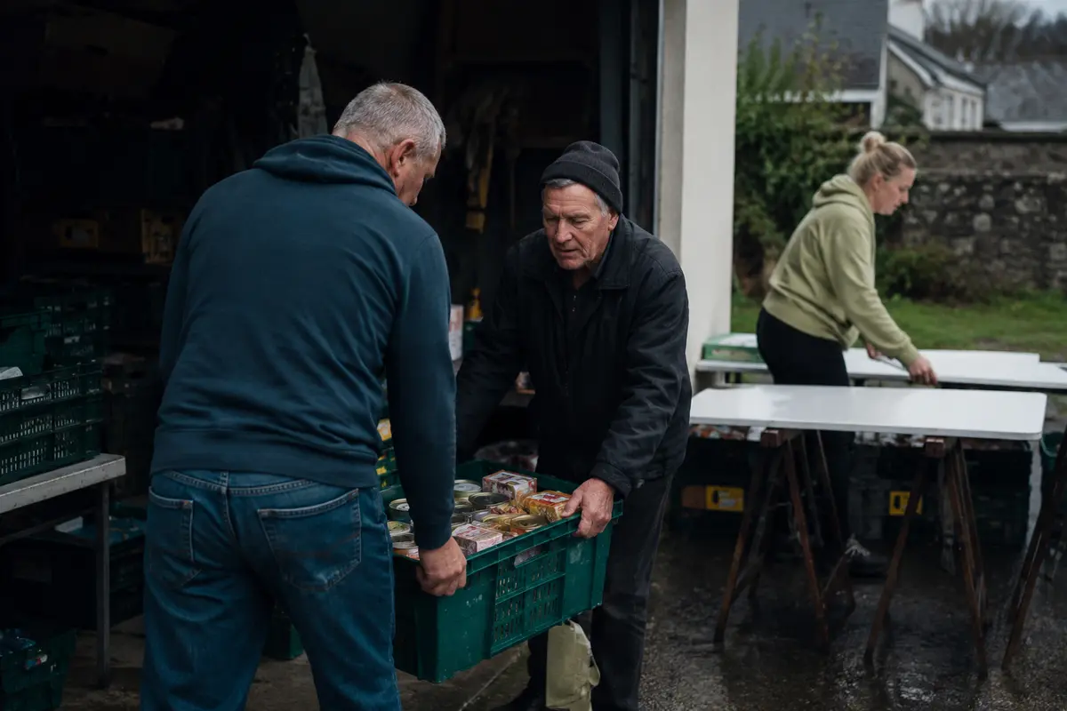 Irish volunteers giving their time together